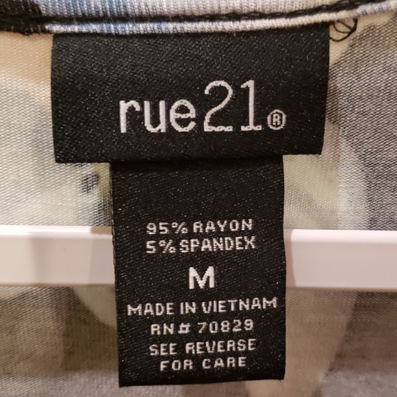 Rue 21 Wrap Dress - Picture 6 of 6